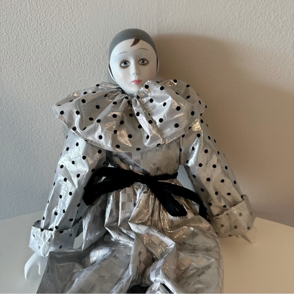 Porcelain Clown Dolls 1980’s Set Of Two - Picture 7 of 15